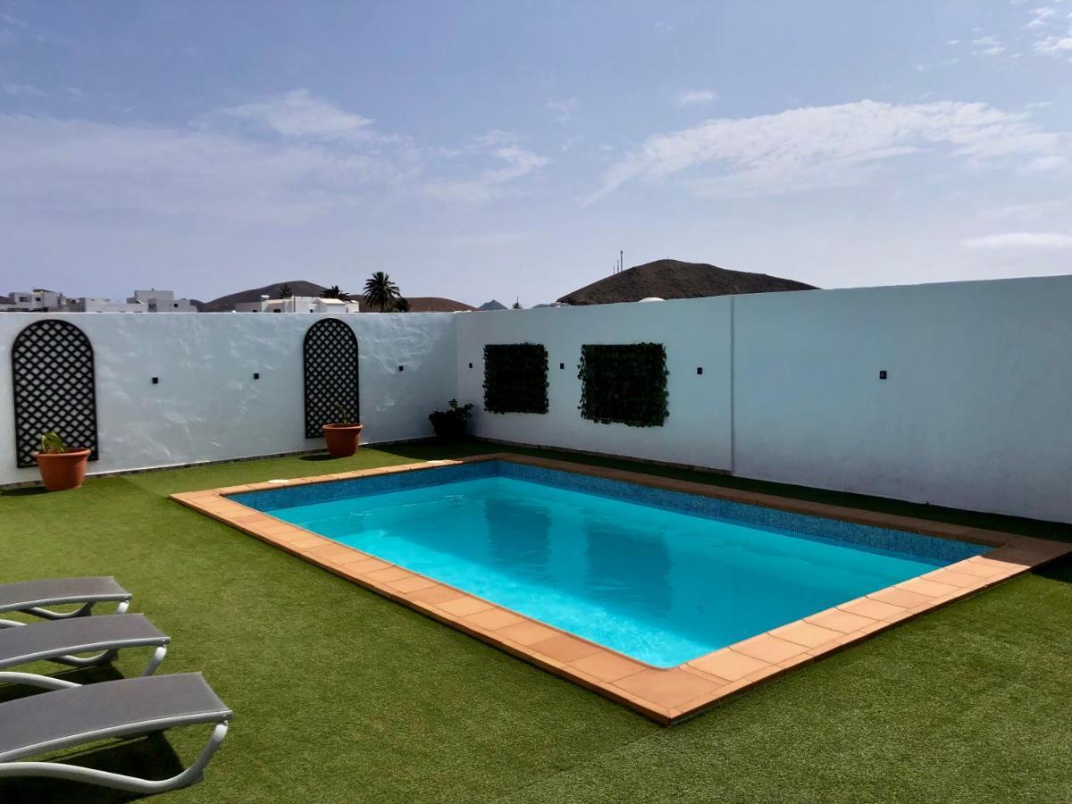 Villa Miriam ตินาโค ภายนอก รูปภาพ